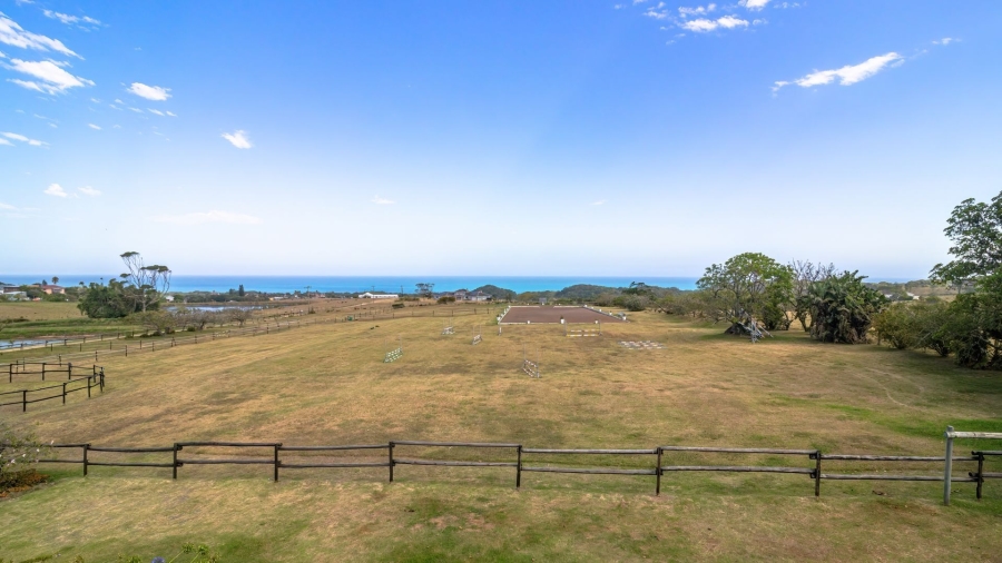 5 Bedroom Property for Sale in Sunrise On Sea Eastern Cape